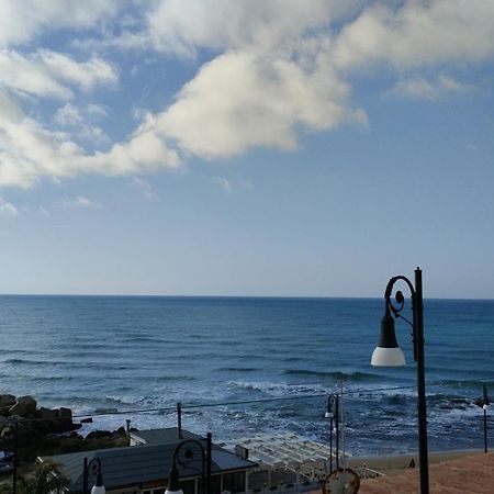Daisy House Villa Сикулиана Екстериор снимка